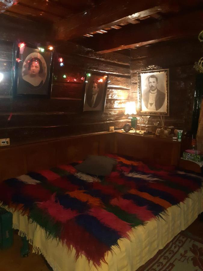 Вилла Casa Hariton Dragus Экстерьер фото