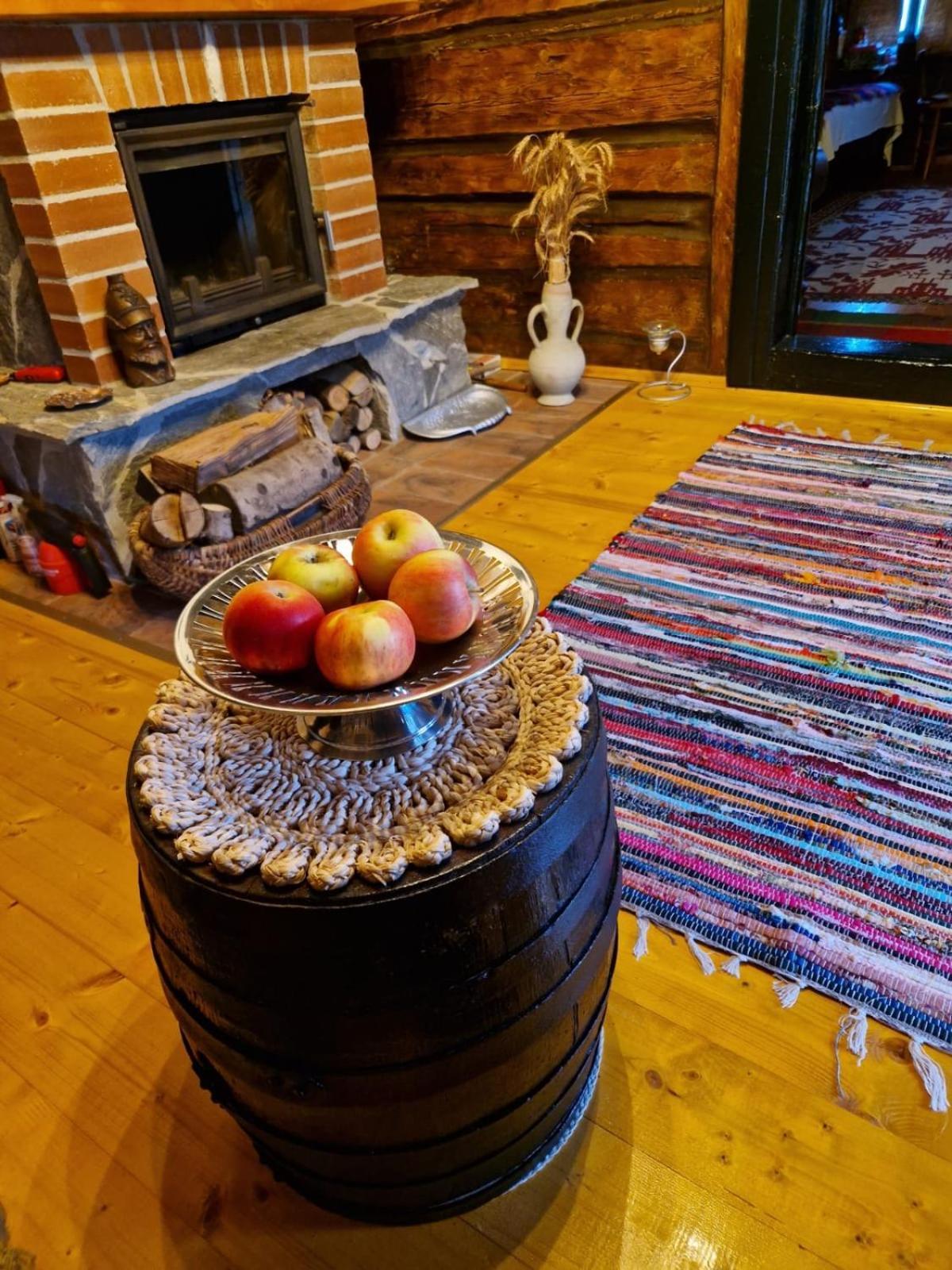 Вилла Casa Hariton Dragus Экстерьер фото